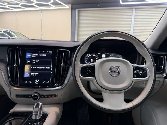 ボルボ Ｖ６０ Ｔ６ ツインエンジン ＡＷＤ インスクリプション ４ＷＤ R1年 (関東) 99