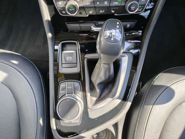 ＢＭＷ ２シリーズアクティブツアラー ２１８Ｉ ラグジュアリー H29年 (近畿) 99