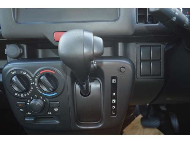 スズキ エブリイ ６６０ ＰＡ ハイルーフ ４ＷＤ R8年 (中国) 99