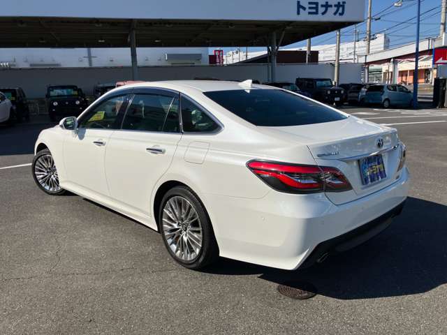 トヨタ クラウン ハイブリッド２．５ＳエレガンススタイルＩＩ R2年 (関東) 99