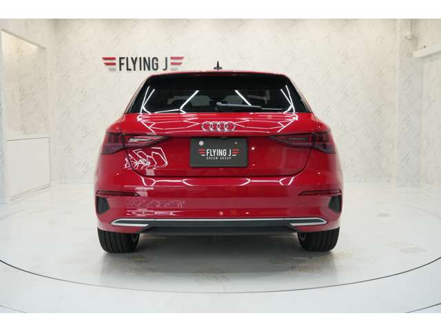 アウディ Ａ３　スポーツバック ３０ ＴＦＳＩ アドバンスト R4年 () 99