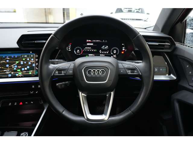 アウディ Ａ３　スポーツバック ３０ ＴＦＳＩ アドバンスト R4年 () 99
