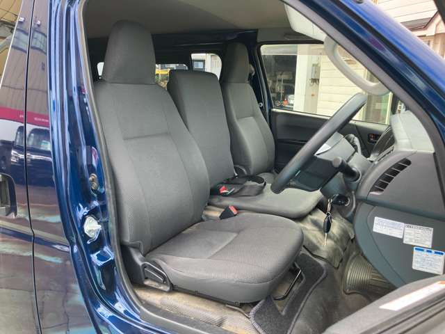 トヨタ ハイエースバン ２．８ ＤＸ ロング ＧＬパッケージ ディーゼルターボ ４ＷＤ R3年 (甲信越・北陸) 99