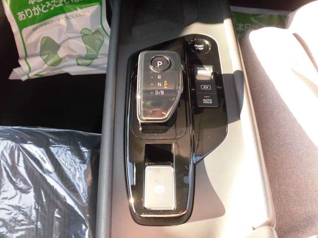 日産 ノート １．２ Ｘ ＦＯＵＲ ４ＷＤ R3年 (東北) 99