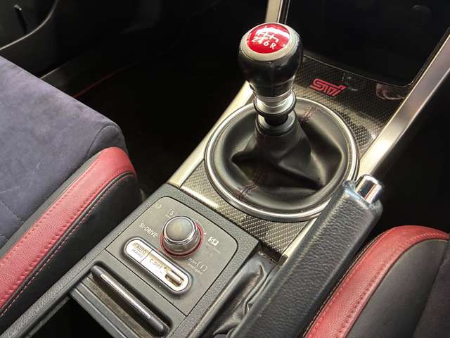 スバル ＷＲＸ　ＳＴＩ ＳＴＩ ２．０ ４ＷＤ H27年 (関東) 99