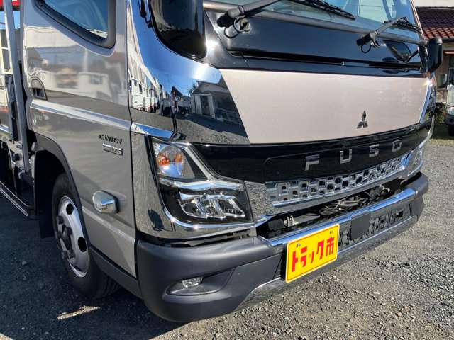 三菱フソウ キャンター ３．０ ワイド セミロング 全低床 カスタム ディーゼルターボ R3年 (関東) 99