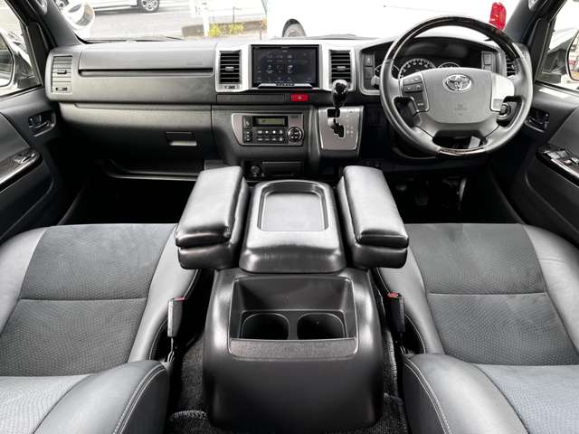 トヨタ ハイエースバン ２．８ スーパーＧＬ ダークプライムＩＩ ロングボディ ディーゼルターボ ４ＷＤ H30年 (関東) 99