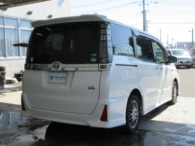 トヨタ ヴォクシー １．８ ハイブリッド ＺＳ 煌 H29年 () 99