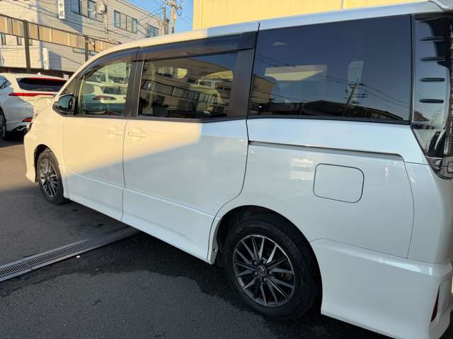 トヨタ ヴォクシー ２．０ ＺＳ H26年 () 99