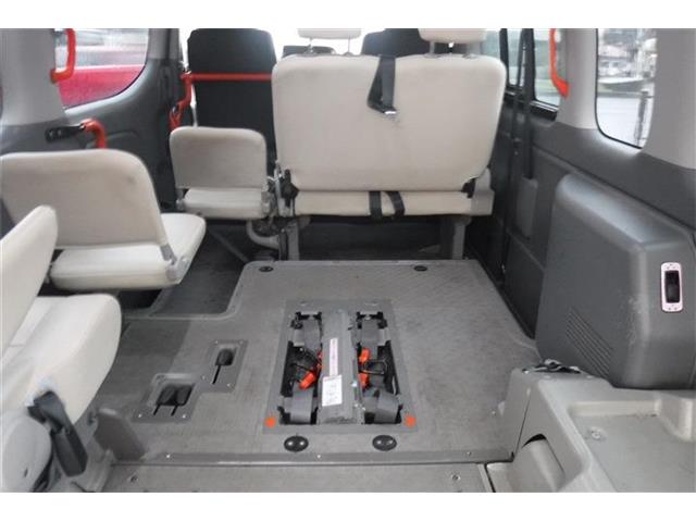 日産 ＮＶ３５０キャラバン ２．５ チェアキャブ 車イス２名仕様 R1年 () 99