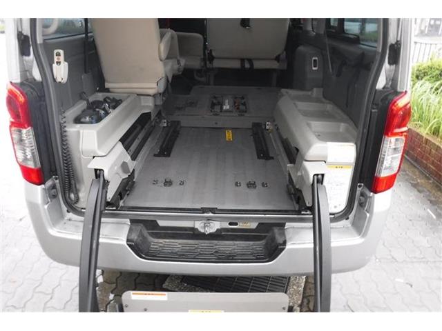 日産 ＮＶ３５０キャラバン ２．５ チェアキャブ 車イス２名仕様 R1年 () 99