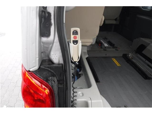 日産 ＮＶ３５０キャラバン ２．５ チェアキャブ 車イス２名仕様 R1年 () 99