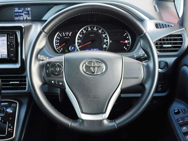 トヨタ ヴォクシー ２．０ ＺＳ 煌 H27年 (東海) 99