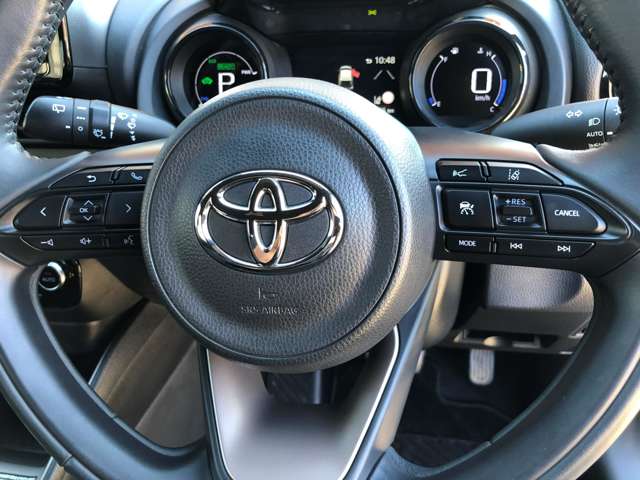 トヨタ ヤリス １．５ ハイブリッド Ｚ R2年 (東海) 99