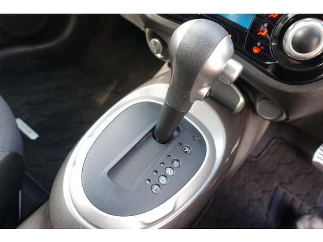 日産 ジューク １．５ １５ＲＸ Ｖ アーバンセレクション H29年 (九州・沖縄) 99