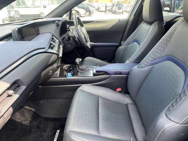 レクサス ＵＸ２５０ｈ アーバンエレガンス R3年 (東海) 99
