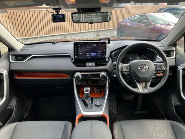 トヨタ ＲＡＶ４ ２．０ アドベンチャー ４ＷＤ R3年 (関東) 99