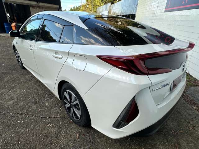 トヨタ プリウスＰＨＶ １．８ Ｓ ナビパッケージ H29年 (関東) 99