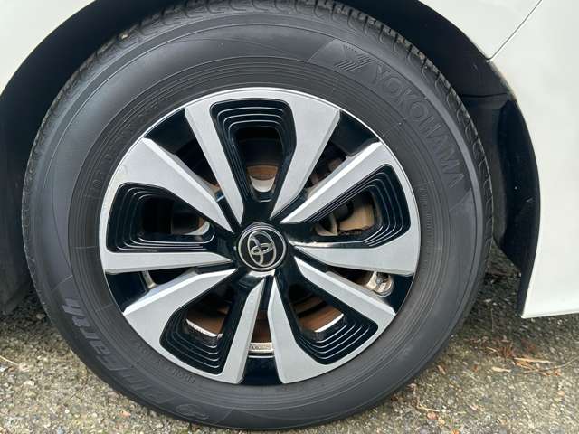 トヨタ プリウスＰＨＶ １．８ Ｓ ナビパッケージ H29年 (関東) 99