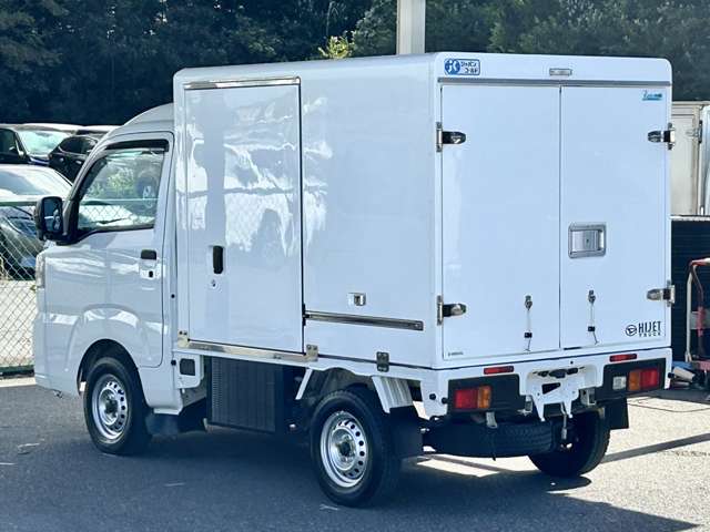 ダイハツ ハイゼットトラック ＦＲＰ中温冷凍車 －７℃設定 R4年 () 99