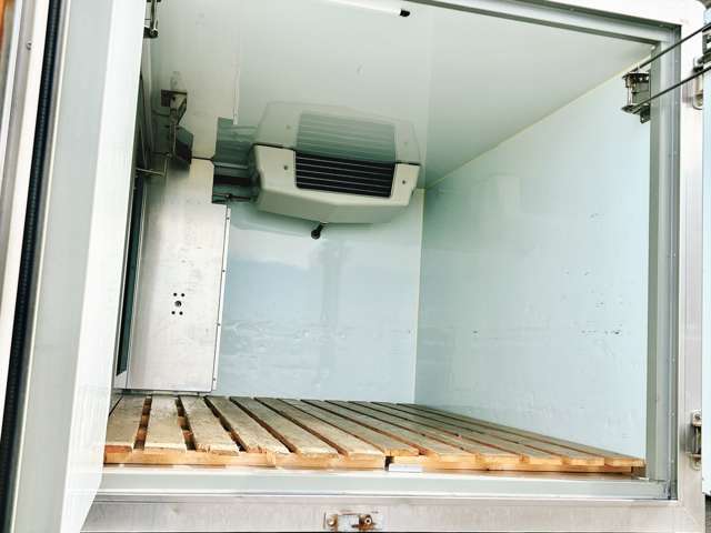 スズキ キャリイバン 低温冷蔵冷凍車 －２０℃設定 H30年 () 99