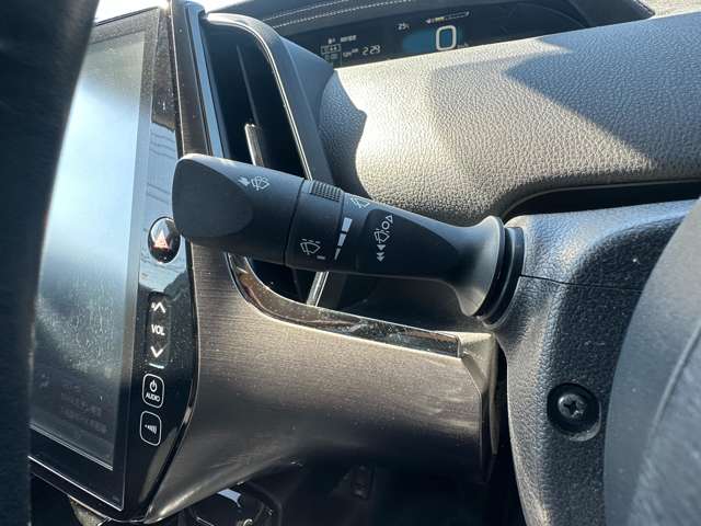 トヨタ プリウスＰＨＶ １．８ Ｓ ナビパッケージ ＧＲ スポーツ R1年 (関東) 99