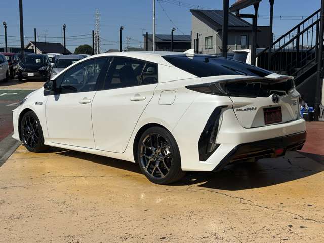トヨタ プリウスＰＨＶ １．８ Ｓ ナビパッケージ ＧＲ スポーツ R1年 (関東) 99