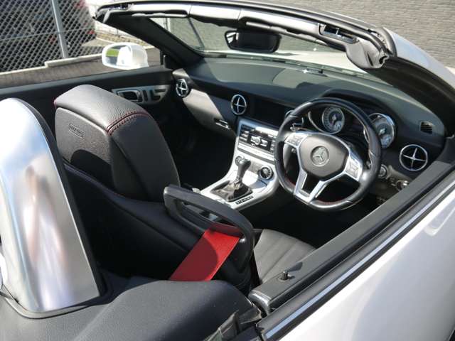 メルセデスベンツ ＳＬＫクラス ＳＬＫ２００　エクスクルーシブ H26年 (九州・沖縄) 99