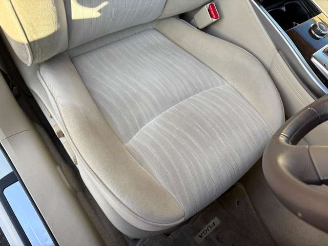 日産 フーガ ２．５ ２５０ＧＴ Ａパッケージ H22年 (九州・沖縄) 99