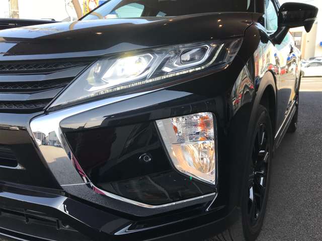 三菱 エクリプス　クロス ２．２ ブラック エディション ディーゼルターボ ４ＷＤ R1年 (九州・沖縄) 99