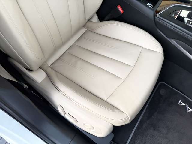 アウディ Ａ４　アバント ２．０ ＴＦＳＩ クワトロ ４ＷＤ H28年 () 99