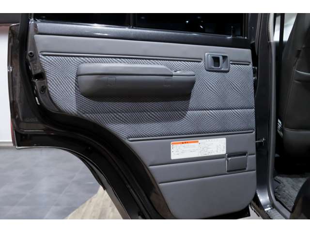 トヨタ ランドクルーザーバン ４．０ ４ＷＤ H26年 (関東) 99