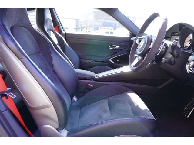 ポルシェ ９１１ カレラ４ ＧＴＳ ＰＤＫ H29年 (東北) 99