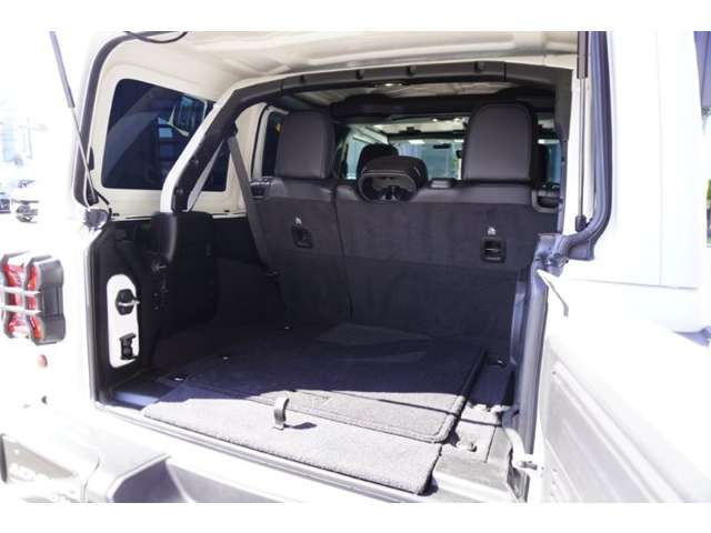 ジープ ラングラー　アンリミテッド アンリミテッド サハラ ３．６Ｌ ４ＷＤ R3年 (東北) 99