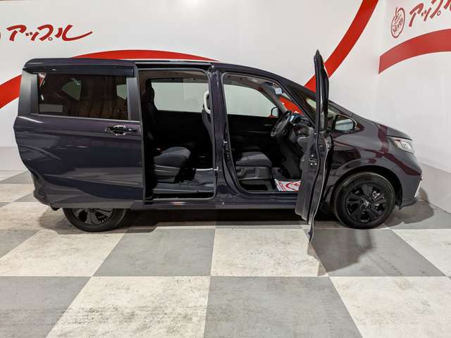 ホンダ フリード　ハイブリッド １．５ ハイブリッド Ｇ ブラックスタイル ４ＷＤ R6年 (東北) 99