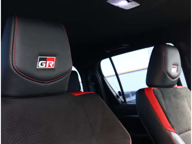 トヨタ ハイラックス ２．４ Ｚ ＧＲスポーツ ディーゼルターボ ４ＷＤ R5年 (関東) 99