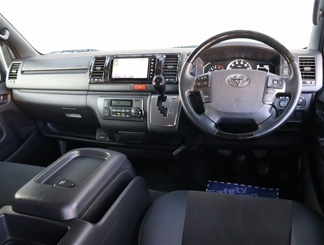トヨタ ハイエースバン ２．８ スーパーＧＬ ダークプライムＩＩ ロングボディ ディーゼルターボ ４ＷＤ R5年 () 99
