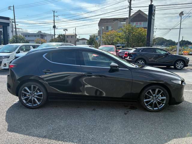 マツダ ＭＡＺＤＡ３　ファストバック ２．０ ２０Ｓ ツーリング R7年 (関東) 99
