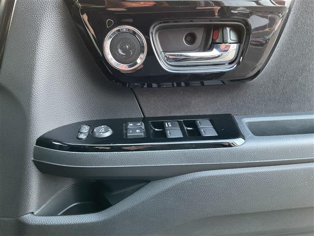 ホンダ Ｎ　ＢＯＸ カスタム ６６０ Ｌ R4年 (東海) 99