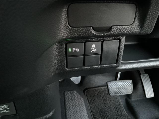 ホンダ Ｎ　ＢＯＸ カスタム ６６０ Ｌ R4年 (東海) 99