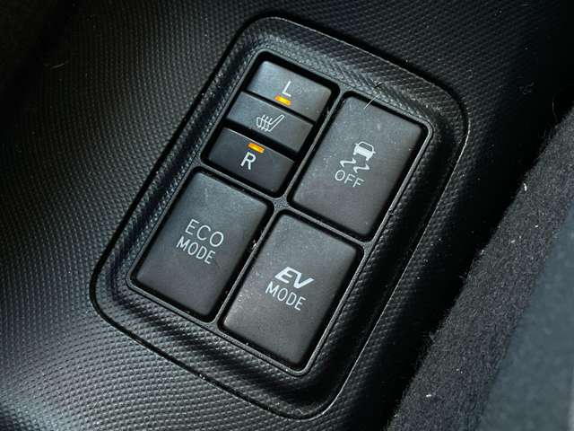 トヨタ アクア １．５ Ｇ H27年 (東海) 99