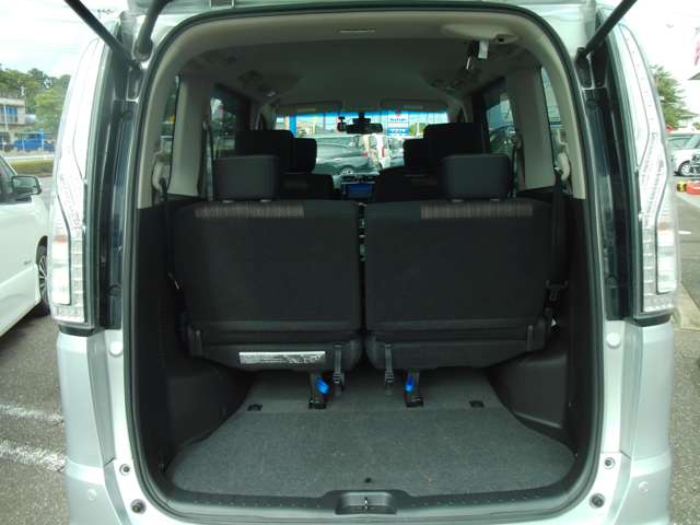 日産 セレナ ２．０ ハイウェイスター Ｖセレクション＋ＳＡＦＥＴＹＩＩ Ｓ－ＨＹＢＲＩＤ H27年 (関東) 99