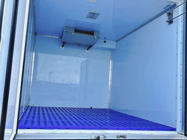 スズキ キャリイバン 冷蔵冷凍車 中温－５℃設定 東プレ製冷凍機 R5年 () 99