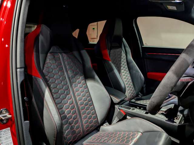 アウディ ＲＳ　Ｑ３　スポーツバック ２．５ ４ＷＤ R3年 (関東) 99