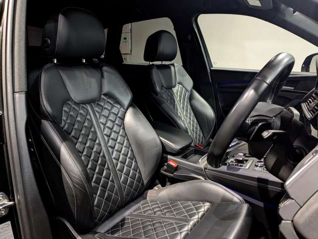 アウディ ＳＱ５ ３．０ ４ＷＤ R3年 (関東) 99