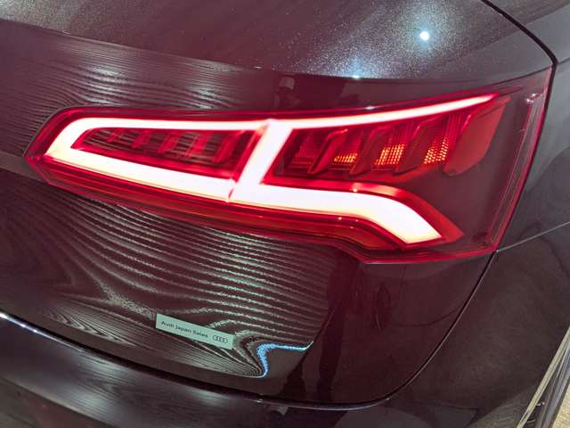 アウディ ＳＱ５ ３．０ ４ＷＤ R3年 (関東) 99