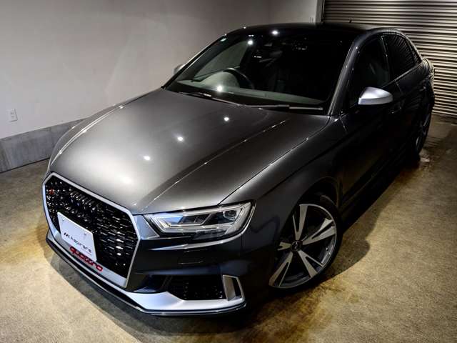 アウディ ＲＳ３　セダン ２．５ ４ＷＤ H30年 () 99