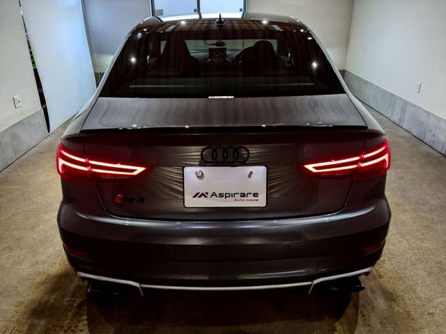 アウディ ＲＳ３　セダン ２．５ ４ＷＤ H30年 () 99