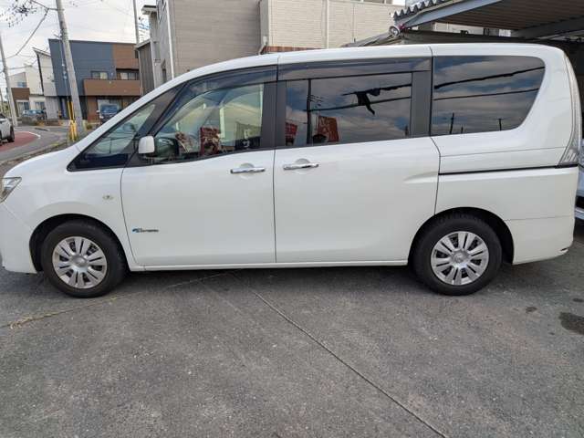 日産 セレナ ２．０ ２０Ｘ Ｓ－ＨＹＢＲＩＤ H24年 () 99
