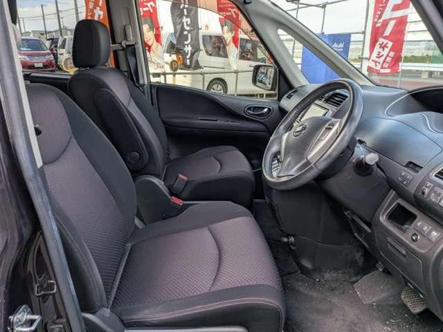 日産 セレナ ２．０ ハイウェイスター Ｖセレクション H24年 () 99